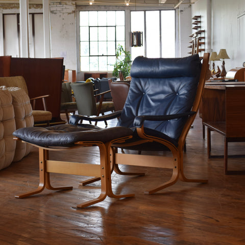Ingmar Relling Siesta Lounge Chair & Ottoman in Blue Leather