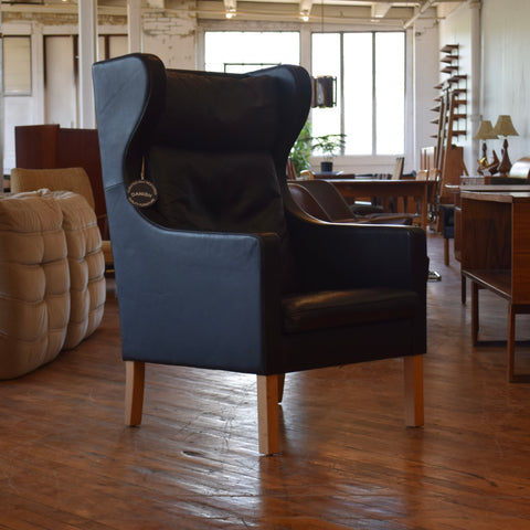 Leather High Back Arm Chair w/ Ottoman