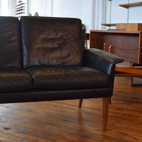 Atomic Model 265/2 Leather Loveseat by H.W. Klein for Bramin
