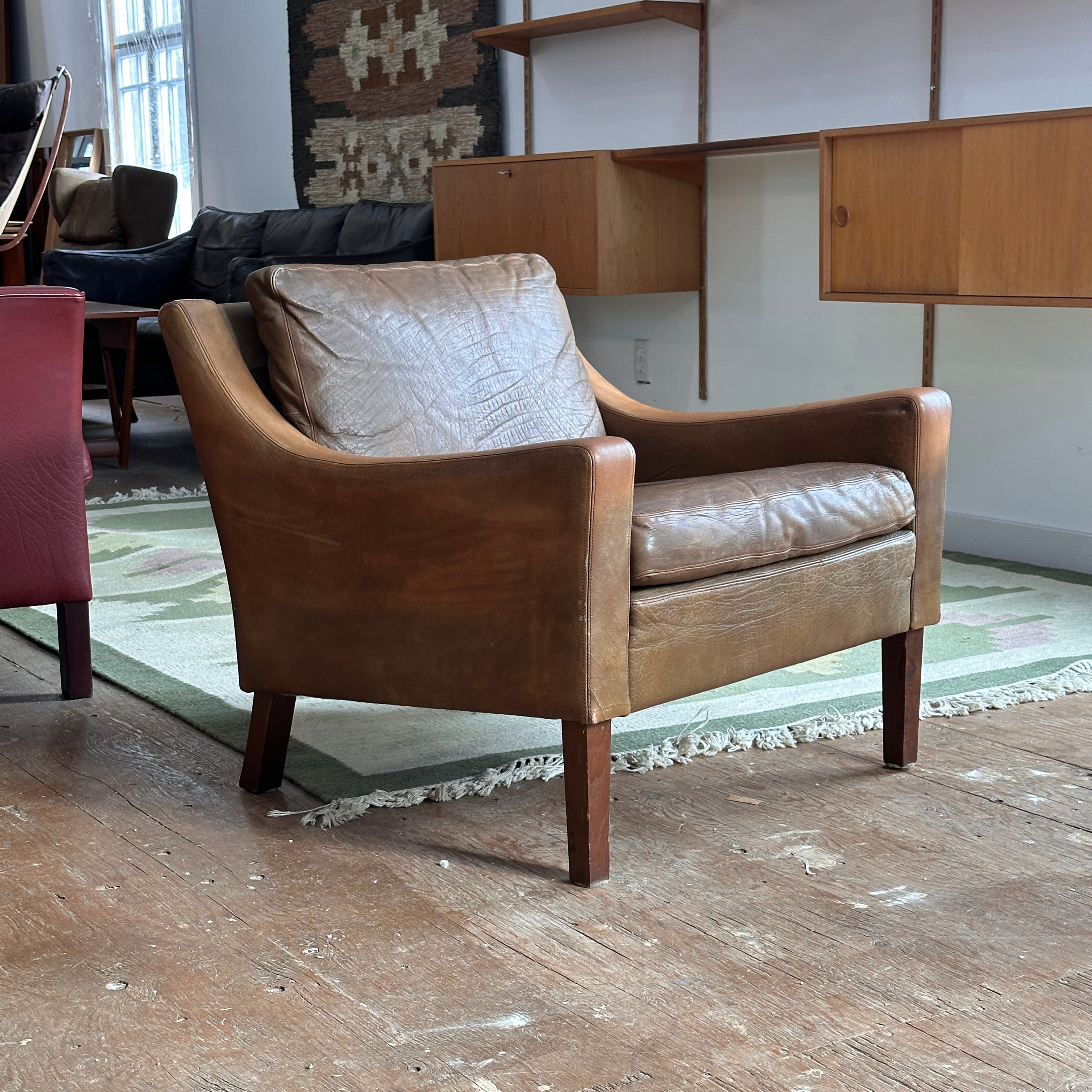 Living Room Danish Design Armchair Leather Danish Low-Back Lounge