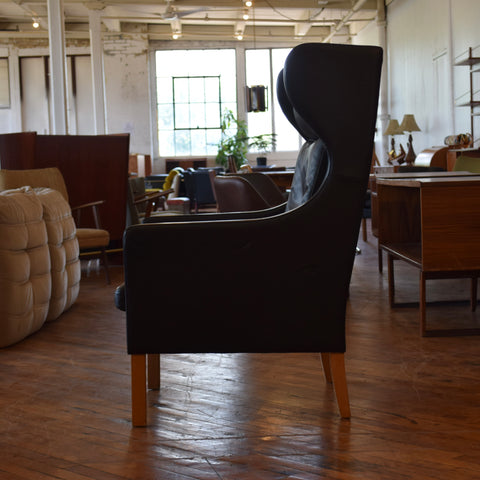 Leather High Back Arm Chair w/ Ottoman