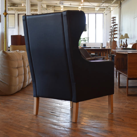 Leather High Back Arm Chair w/ Ottoman