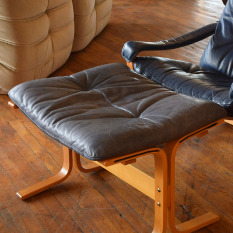 Ingmar Relling Siesta Lounge Chair & Ottoman in Blue Leather