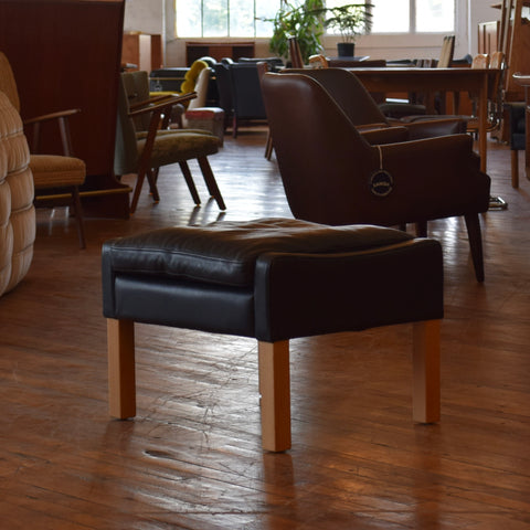 Leather High Back Arm Chair w/ Ottoman