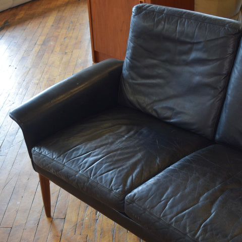 Atomic Model 265/2 Leather Loveseat by H.W. Klein for Bramin