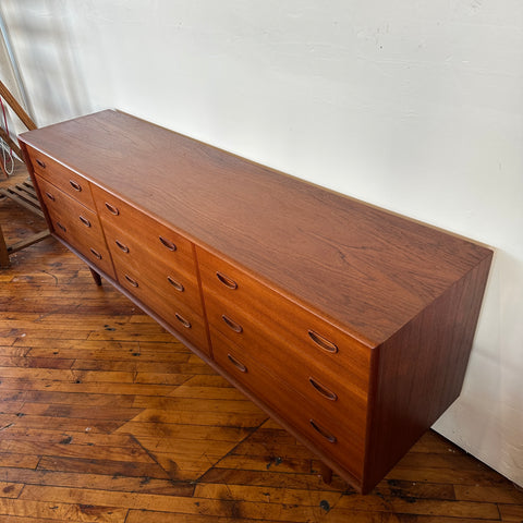 Teak 9-Drawer Dresser