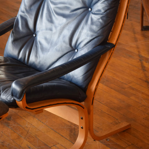 Ingmar Relling Siesta Lounge Chair & Ottoman in Blue Leather