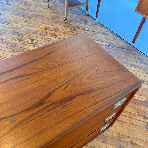 Teak 9-Drawer Dresser