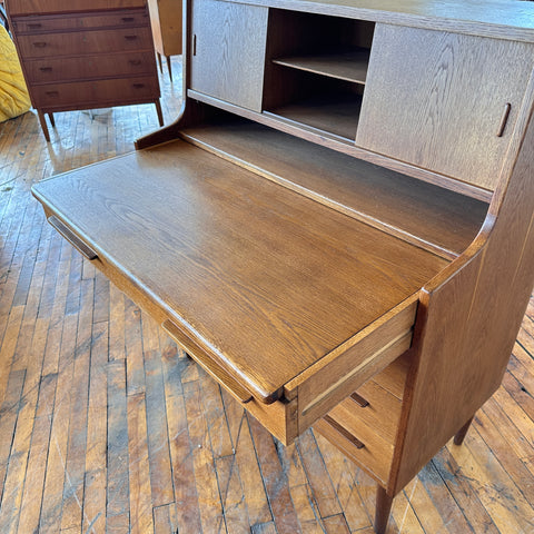 Oak Bureau/Vanity w/ Storage