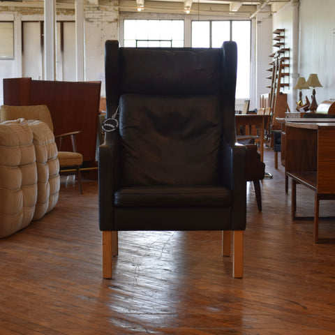 Leather High Back Arm Chair w/ Ottoman