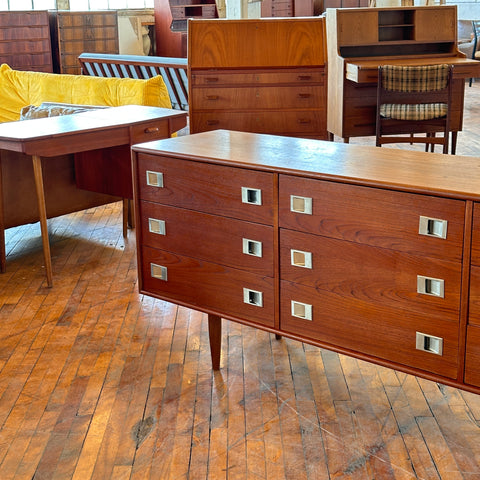 Teak 9-Drawer Dresser