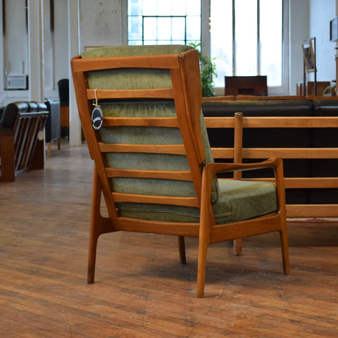 Upholstered Elm Lounge Chair w/ Ottoman