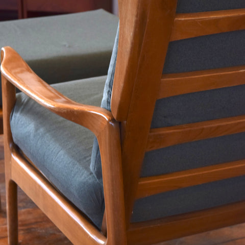 Upholstered Elm Lounge Chair w/ Ottoman