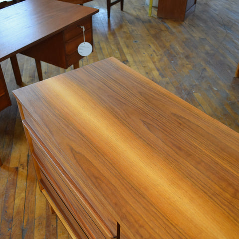 Walnut 9-Drawer Dresser