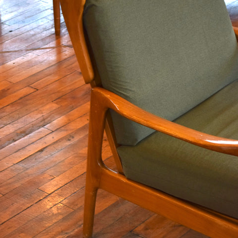 Upholstered Elm Lounge Chair w/ Ottoman