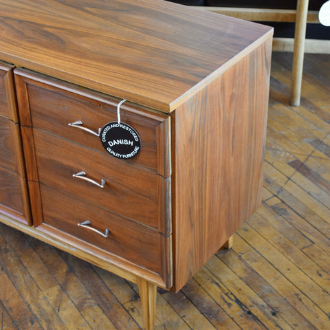 Walnut 9-Drawer Dresser w/ Metal Pulls