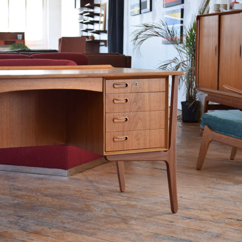 Vintage Teak Desk by Svend Åge Madsen for HP Hansen