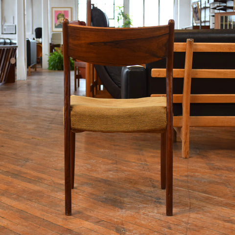 Set of 4 Rosewood Model ‘D’ Dining Chairs by Fristho