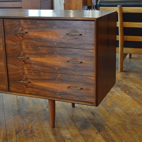 Rosewood 9-Drawer Dresser