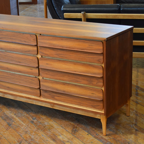 Walnut 9-Drawer Dresser
