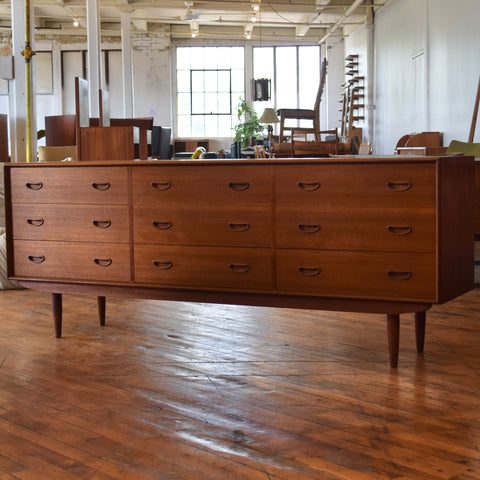 Teak 9-Drawer Dresser
