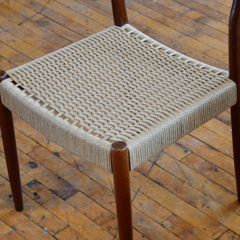Freshly Corded Set of 4 Rosewood Model ‘D’ Dining Chairs by Fristho
