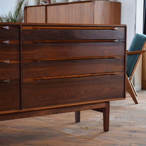 Ib Kofod Larsen Rosewood 8-Drawer Dresser