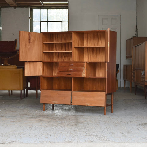 [ON HOLD] Teak & Oak Highboard