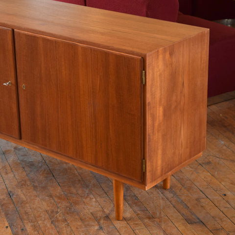 Vintage Teak Sideboard by Carlo Jensen for Poul Hundevad