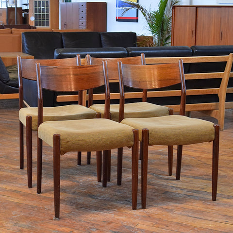 Set of 4 Rosewood Model ‘D’ Dining Chairs by Fristho