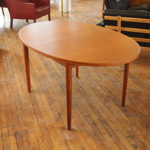 Oval Teak Dining Table