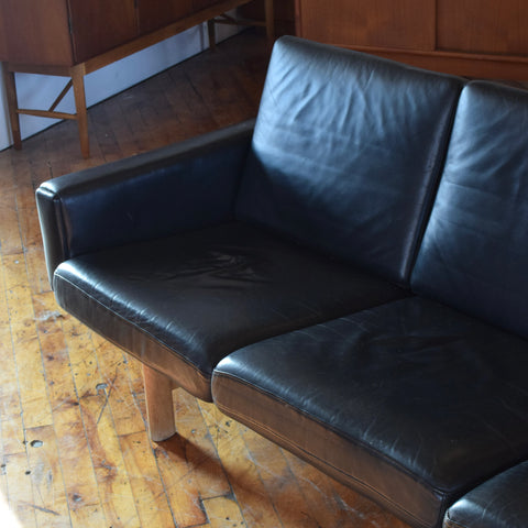 Hans Wegner GE236/3 Black Leather & Oak 3-Seater Sofa
