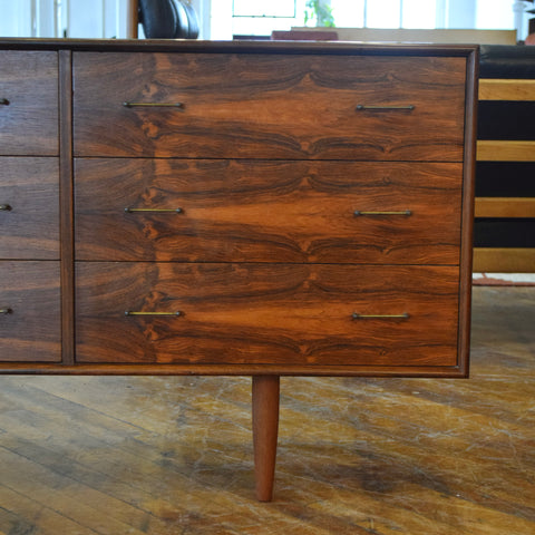 Rosewood 9-Drawer Dresser
