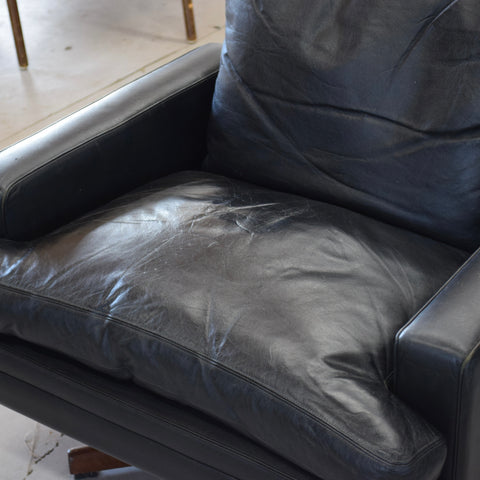 Vintage Black Model 807 Leather Swivel Lounge Chair by Fredrik A. Kayser for Vatne Møbler