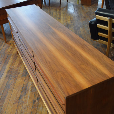 Walnut 9-Drawer Dresser