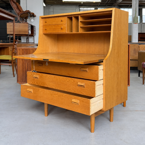 Børge Mogensen oak secretary — Desk and lower drawers open