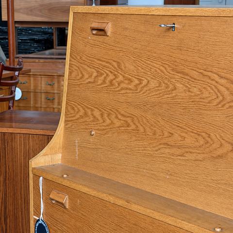 Børge Mogensen oak secretary — Drop-front detail