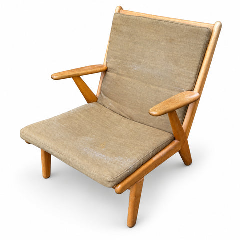 Vintage Lounge Chair by FDB Møbler — white background with soft shadow