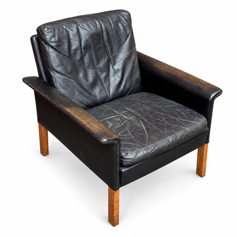Vintage Leather Lounge Chair by Hans Olsen — white background with soft shadow