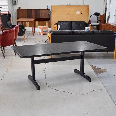 Black Lacquered Model 594 Dining Table by Ditte & Adrian Heath – view 2