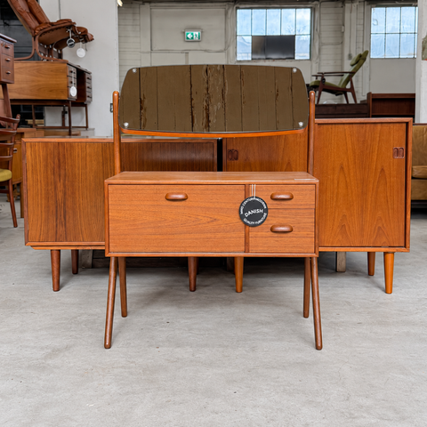 Ølholm Møbelfabrik vintage Danish vanity – front