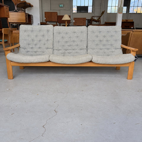 Oak Three-Seater with Tufted Cushions — view 3