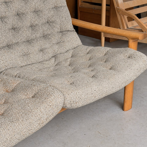 Oak Three-Seater with Tufted Cushions — view 4