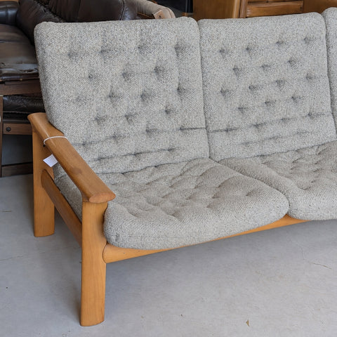 Oak Three-Seater with Tufted Cushions — view 6