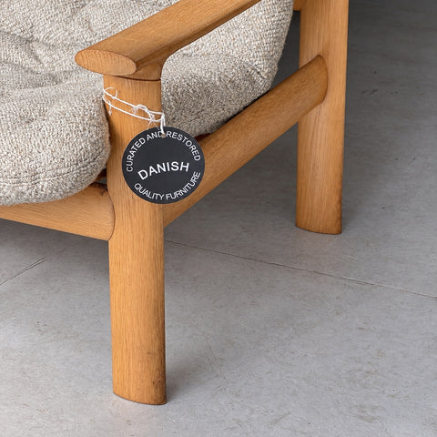 Oak Three-Seater with Tufted Cushions — view 7