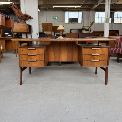 Omann Jun rosewood executive desk — view 3