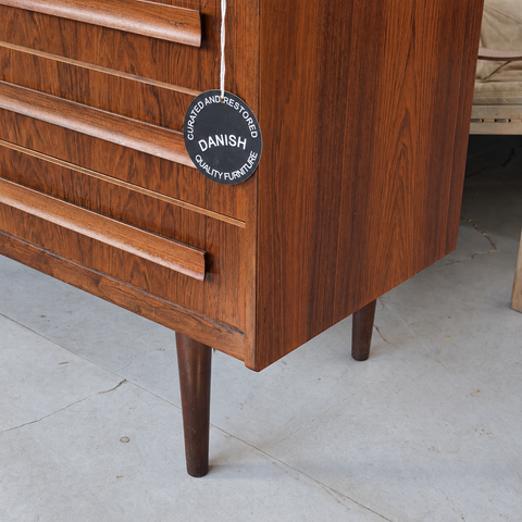 Sigfred Omann rosewood bureau — right drawer and leg detail
