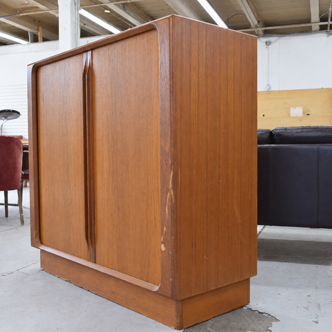 Vintage teak gentleman's dresser, fair vintage condition, view 10